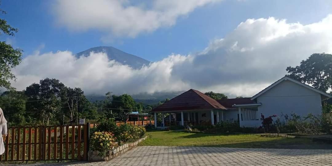 Rinjani Hill Hotel Sembalunlawang Kültér fotó